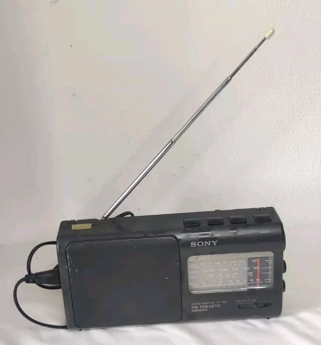 SONY Sony ICF-880L Tragbares Radio 4-Band FM/MW/LW/SW Vintage Sammlung
