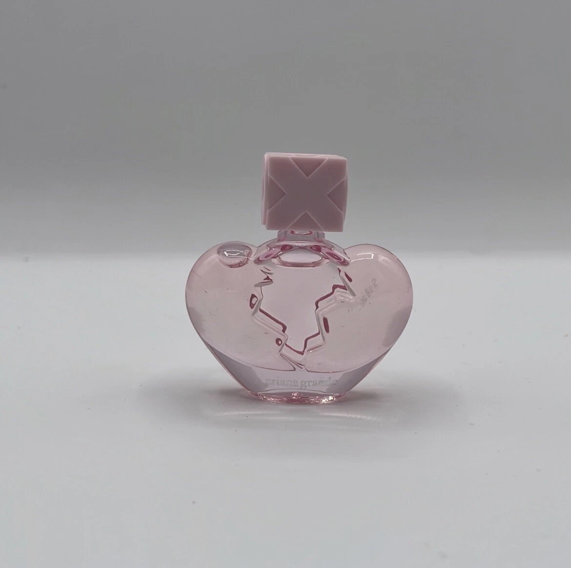 ARIANA GRANDE THANK YOU NEXT 7.5ML/0.25OZ EAU DE PARFUM MINI