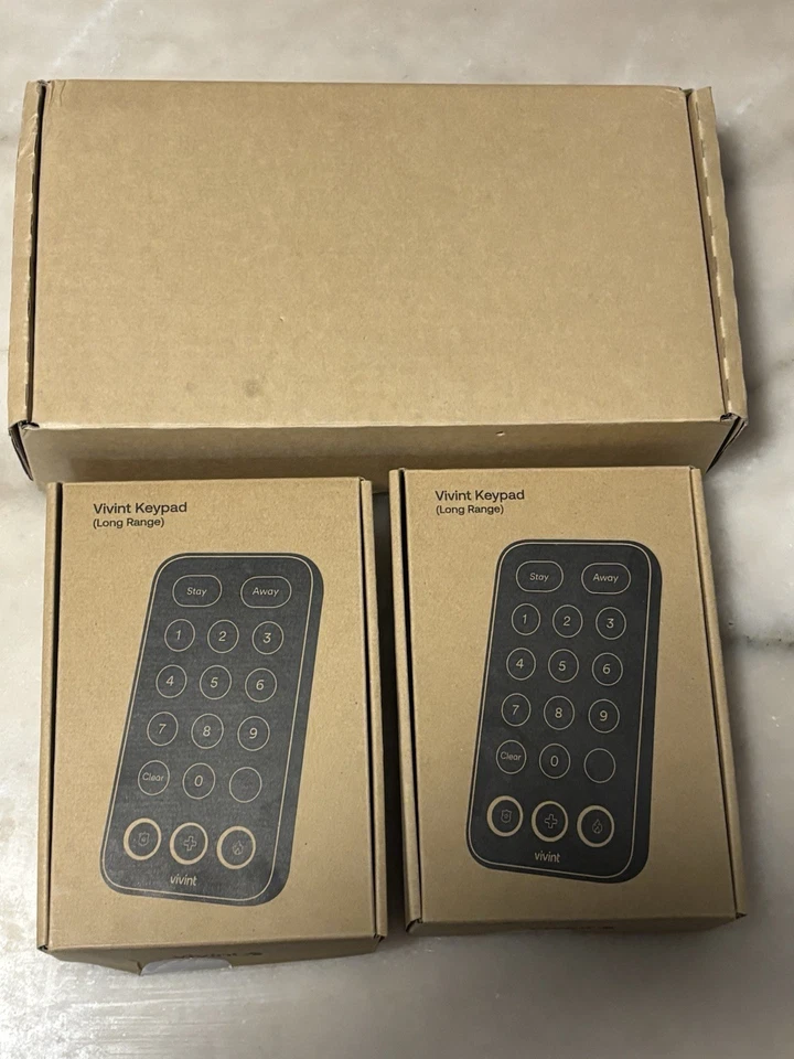 Vivent Home Security Monitor And Keypads - Image 2 of 4