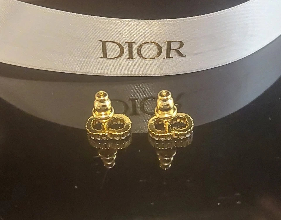 PENDIENTES DIOR CD PERLAS - Caja y bolsa antipolvo incluidos Foto 4 de 4