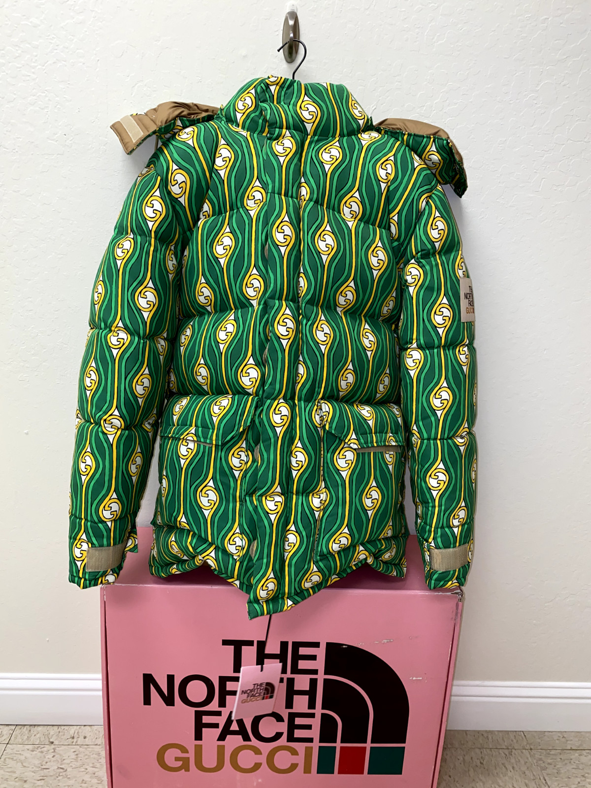 Rare The North Face x Gucci Puffer Gucci Logo Print Puffer Down Jacket