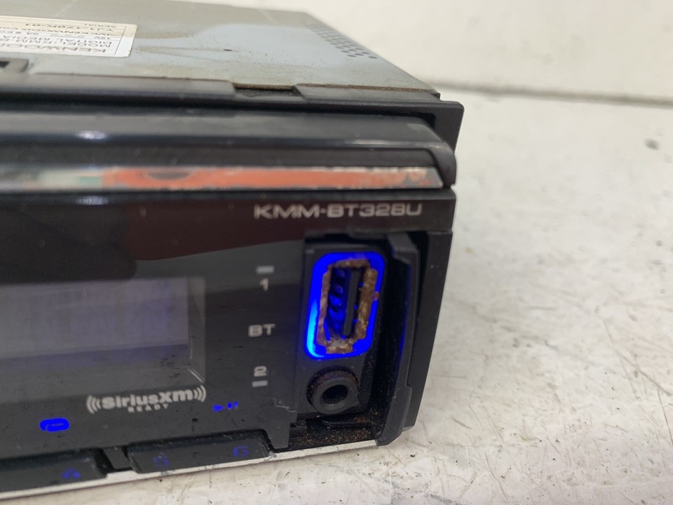 Kenwood KMMBT328u digital media radio stereo receiver AUX USB Sirius
