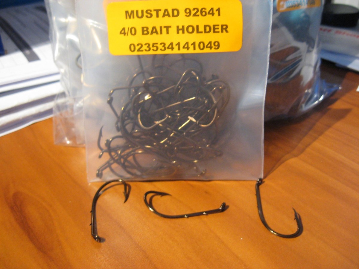50 Mustad Bait Holder Fish Hooks / 92641 Size 4/0 Bronze Finish / Turn Down Eye 50 Mustad Bait Holder Fish Hooks / 92641 Size 4/0 Bronze Finish / Turn Down Eye