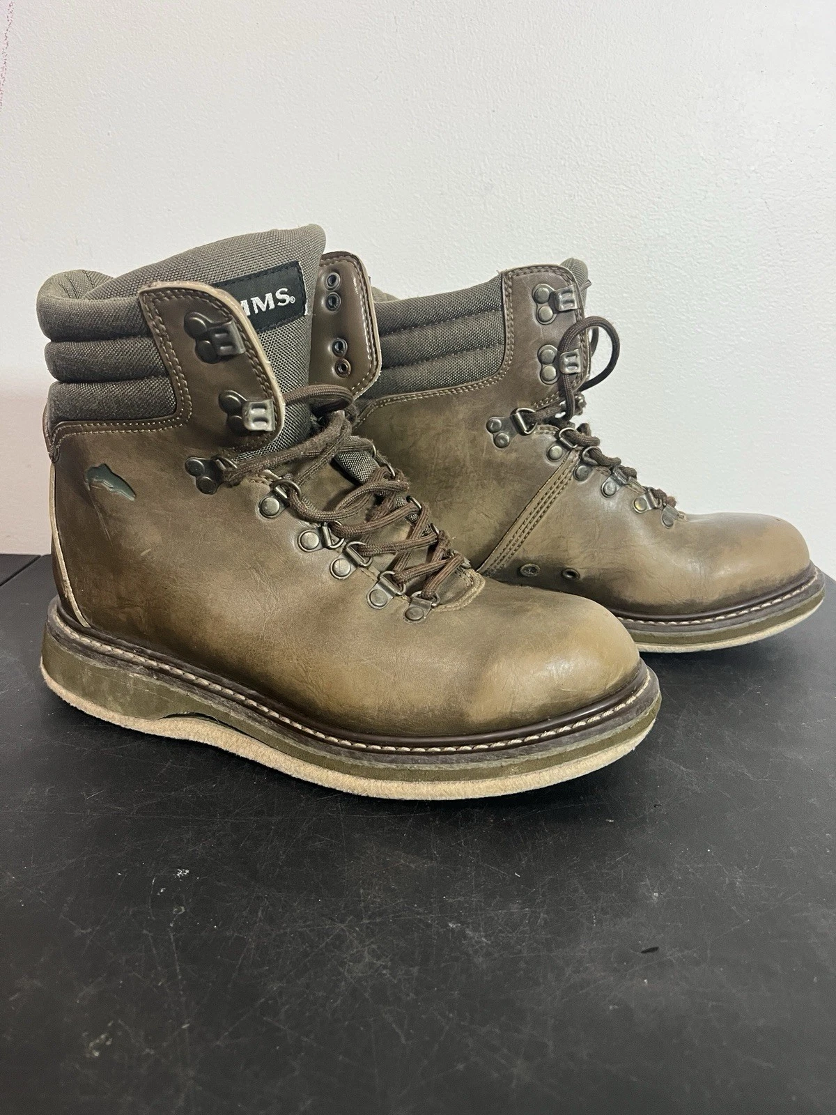 Simms Freestone Wading Boots Men’s Size 10 Brown Leather Felt Sole Fishing Studs