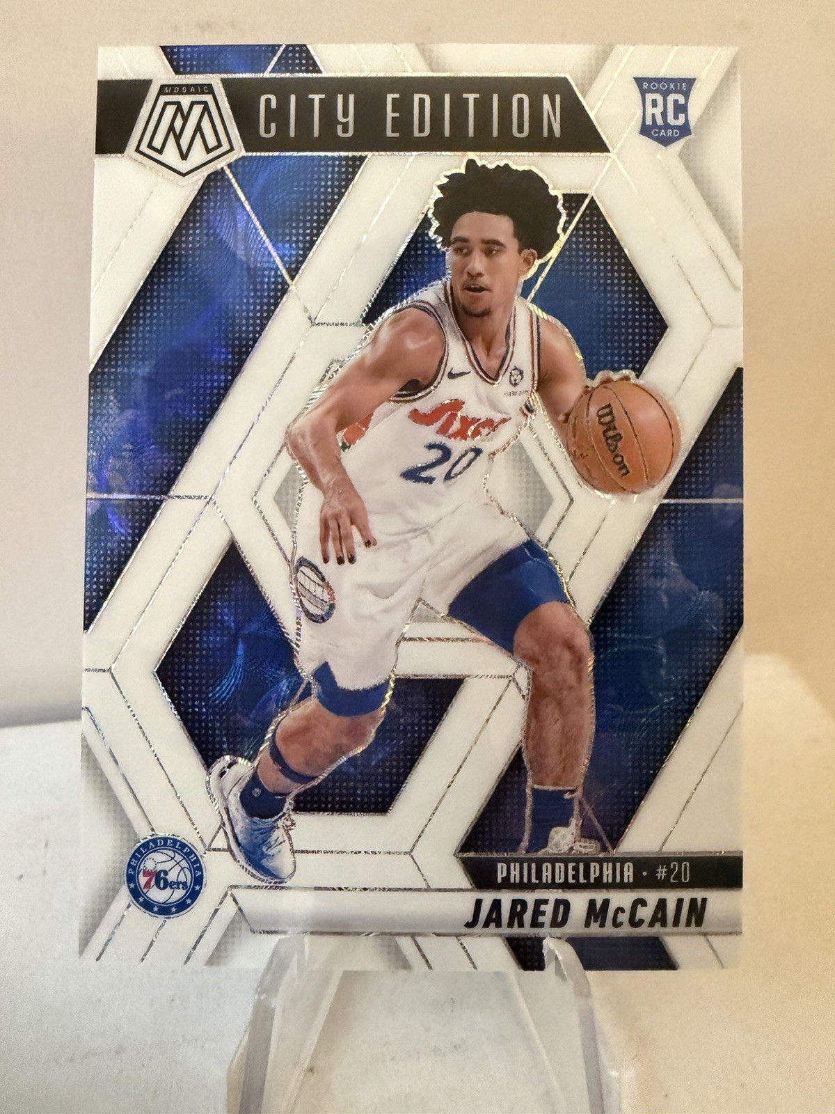 Jared McCain - 2024-25 Panini Mosaic - City Edition - White - 🔥 /25 🔥 - #277