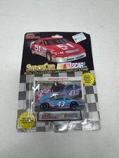 1992 Racing Champions Richard Petty 43 STP Pontiac 1:64 Sealed w Card Stand