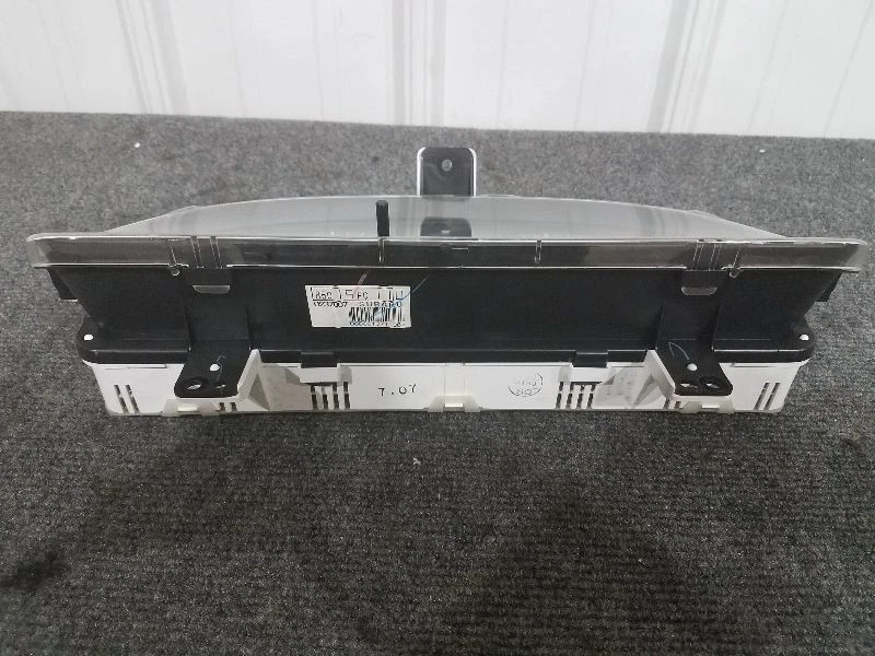 2001 斯巴鲁 Forester(S 型号)速度计集群 - MPH *221K 英里* — 第 2/4 张图片