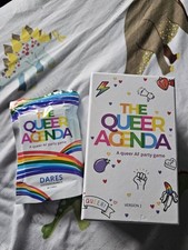The Queer Agenda Base Party Gioco di Carte Base Box con 1 Espansione! COMPLETO
