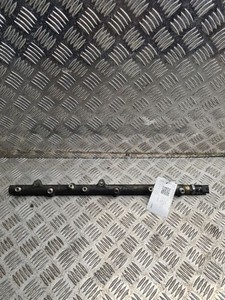 BMW 5 E39 2002 Kraftstoffverteiler Einspritzleiste Verteilerrohr Diesel DRA16265