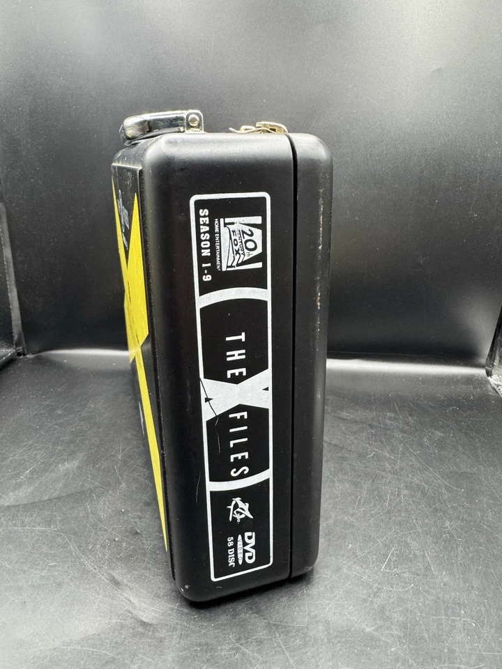 The X-Files Special Edition Season 1-9 DVD Set With Hard Case Complete 58 Discs - Image 4 of 4