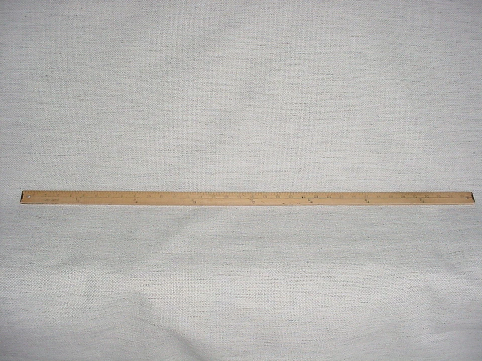 Tela de tapicería tejido liso texturizada arena Skomer 16-1/8Y Osborne & Little F7410 Foto 2 de 4