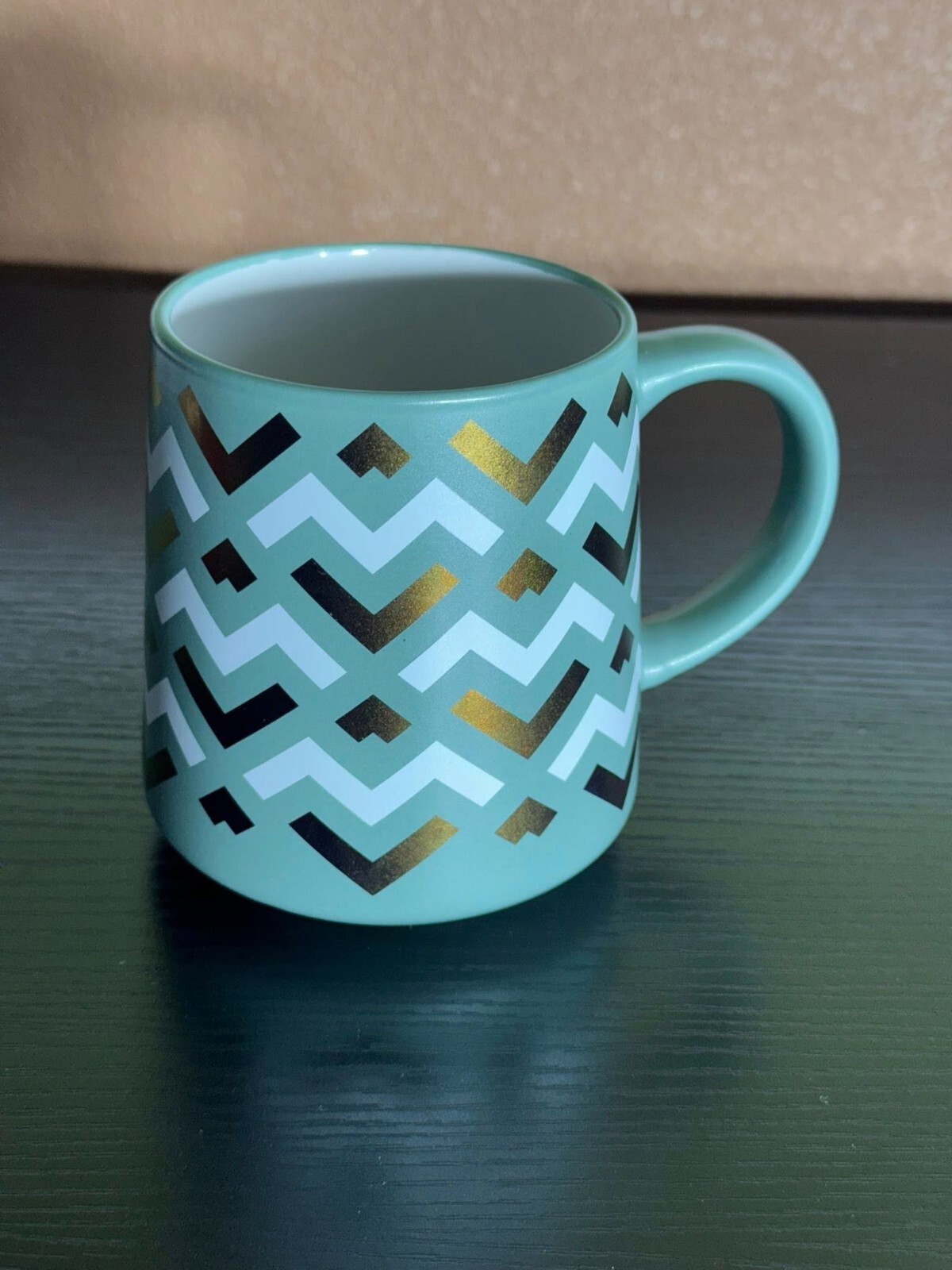 Mug Cup Geometric Print Green Gold Trim 16 Oz