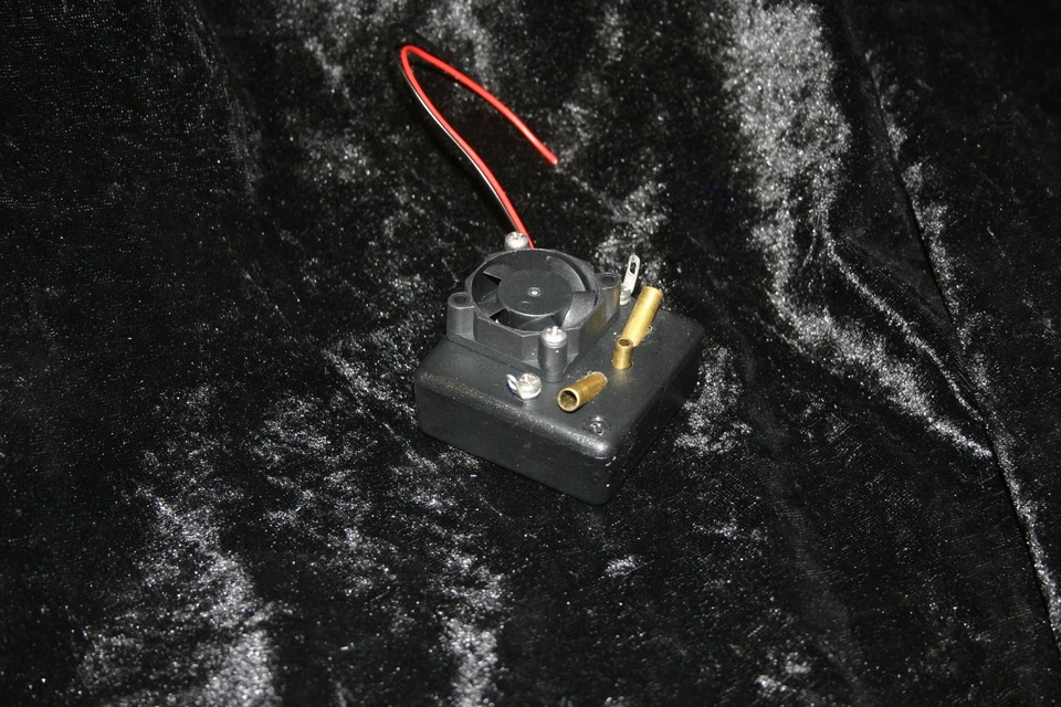 Duo Raucherzeuger KU HL Rauchgenerator Rauchmodul HL Torro Truck neu für V6 - Bild 2 von 4