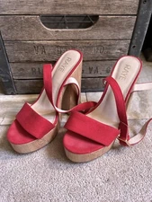 RAYE red ankle strap platform sandals shoes with fux wood chunky heel sz 9 M
