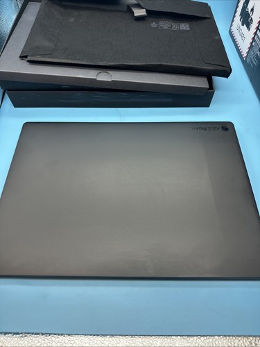 ASUS ProArt P16 Laptop 16" OLED Touch, Ryzen AI 9 HX 370, 32GB, 1TB, RTX 4060 - Bild 8 von 12