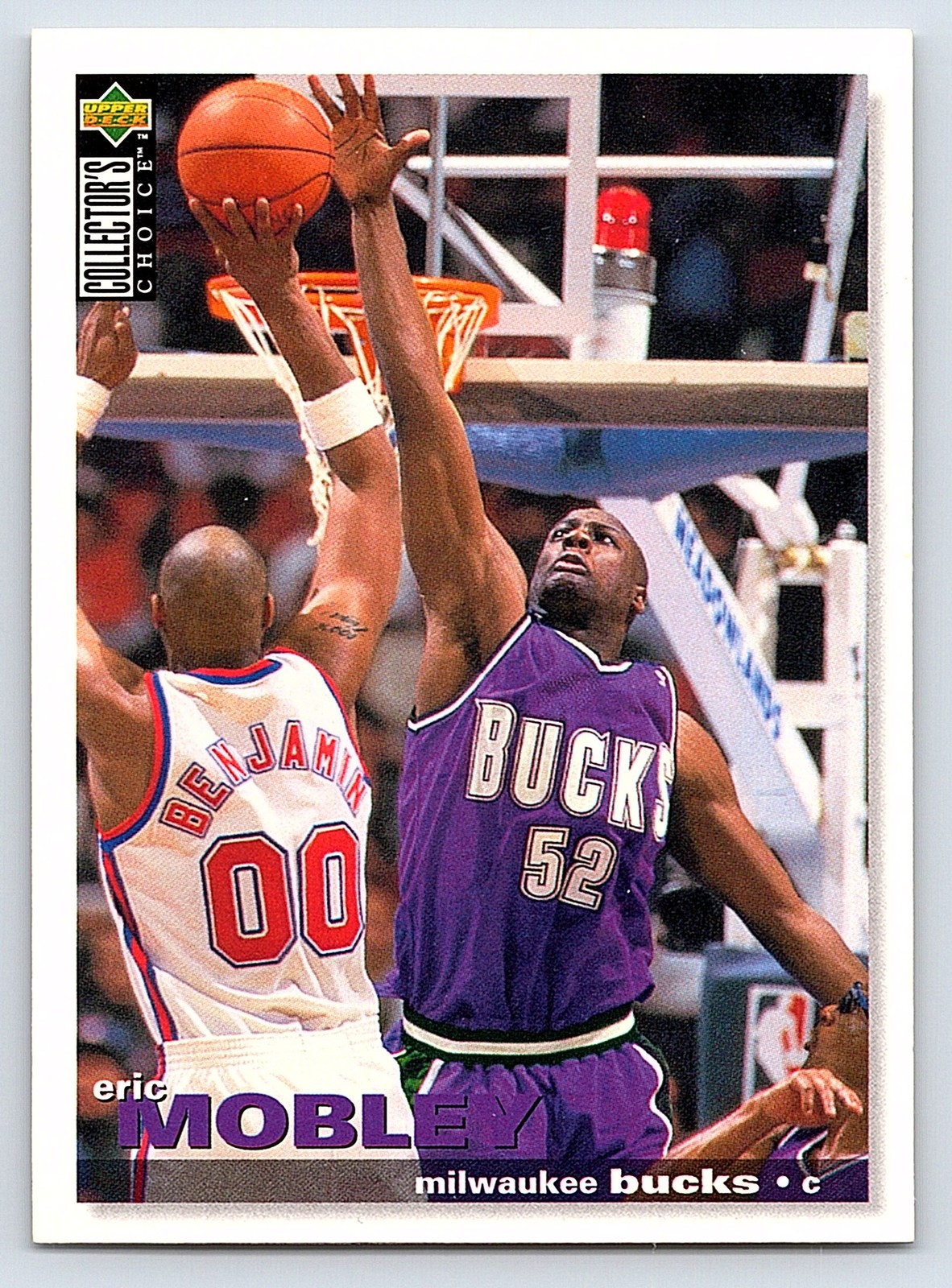 Eric Mobley 1995-96 Collector's Choice #104 Milwaukee Bucks