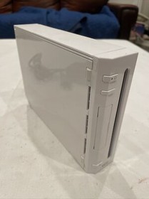 Nintendo Wii Launch Edition White Console RVL-001 CONTROLLER NUNCHUK NEW LASER!