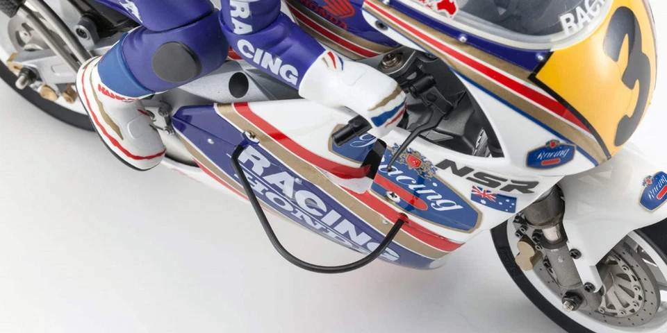 Kyosho KYO34932B 1/8 EP Honda NSR500 1991 Motorcycle Kit, Hanging on Racer - Image 4 of 4