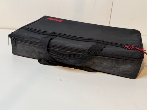 Discwasher Cassette Storage Case 30 ct Capacity Travel Black Zipper *READ* - Picture 5 of 7