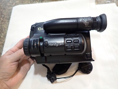 Sony CCD-TR9 Video-8 Handycam  10X Video Camera Recorder Untested / No Battery