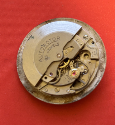 Vintage PUW 1361 AUTOMATIC Watch movement Balance good for parts