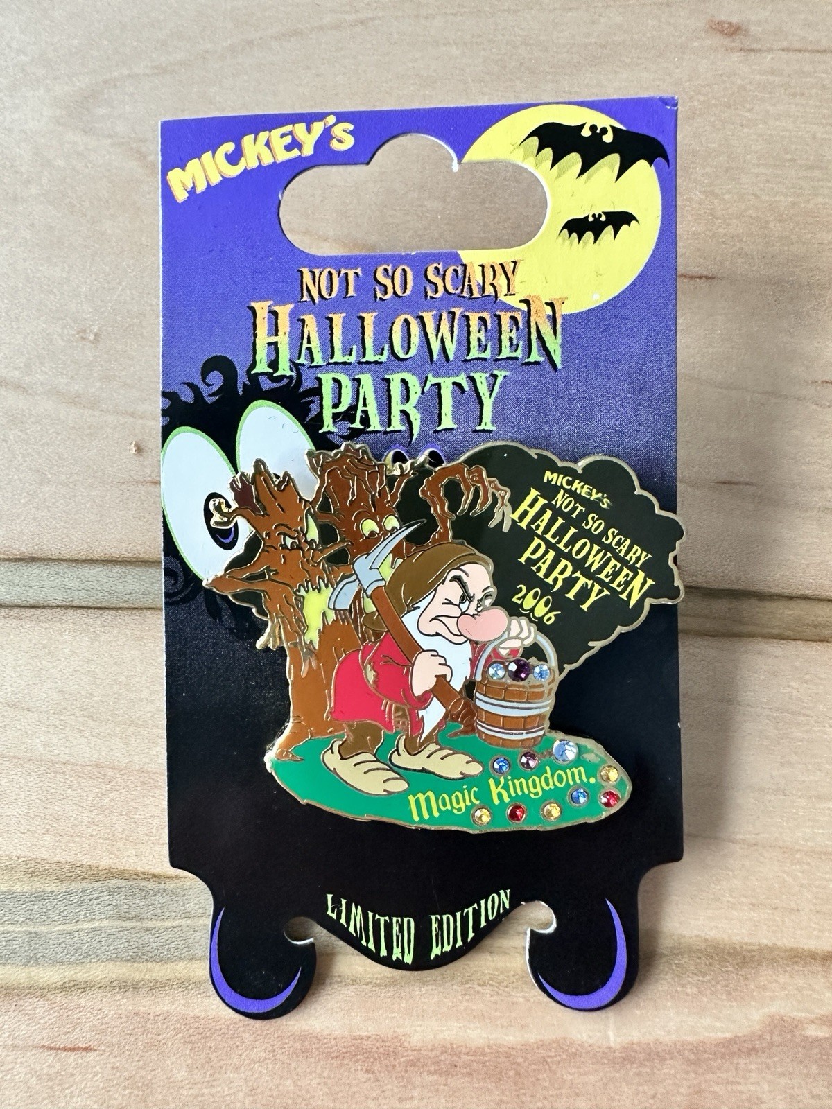 Disney Pin Grumpy Sparkle Mickey's Not So Scary Halloween Party 2006 LE  New