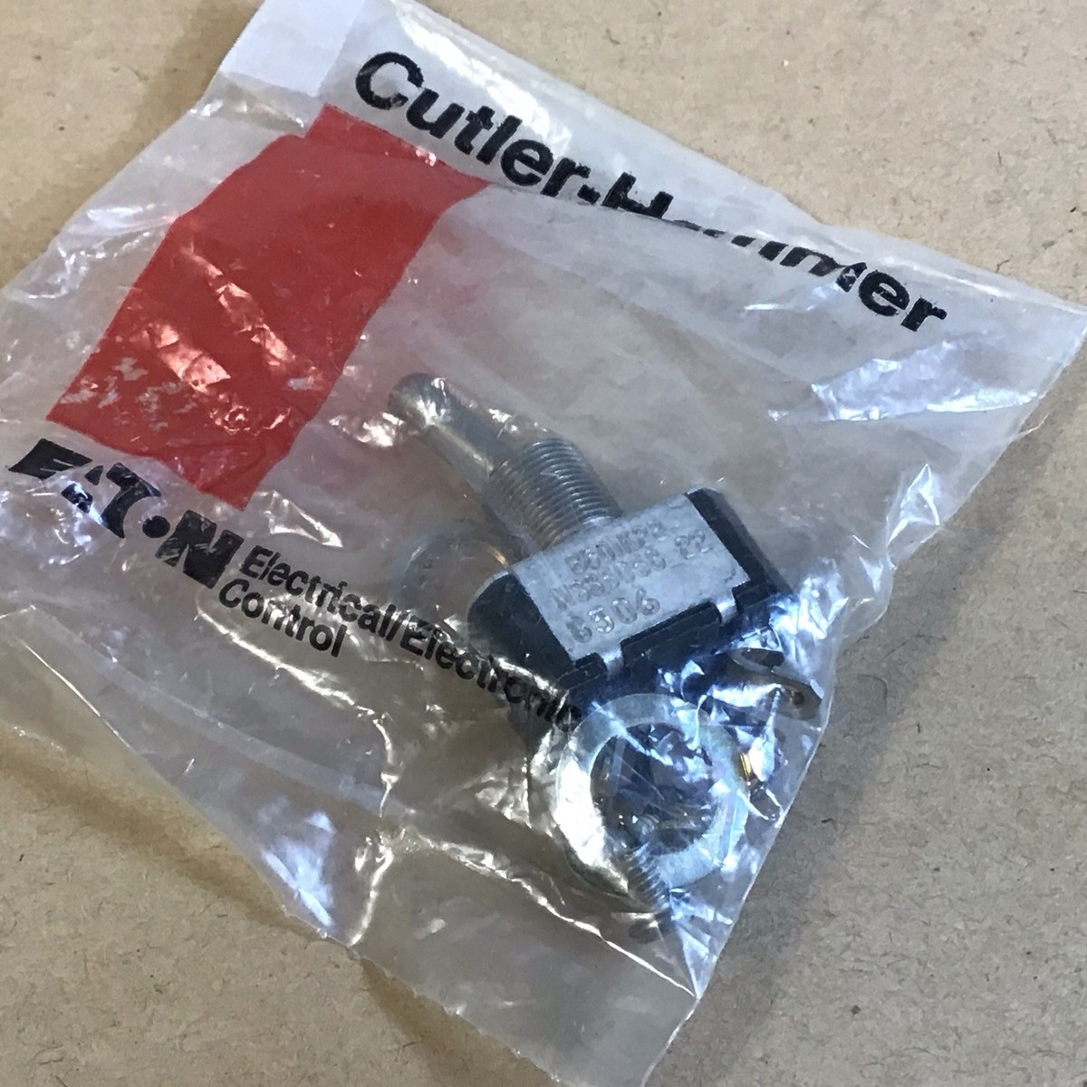 MS35058-22 Cutler-Hammer, Toggle Switch 8801K22 NOS | eBay