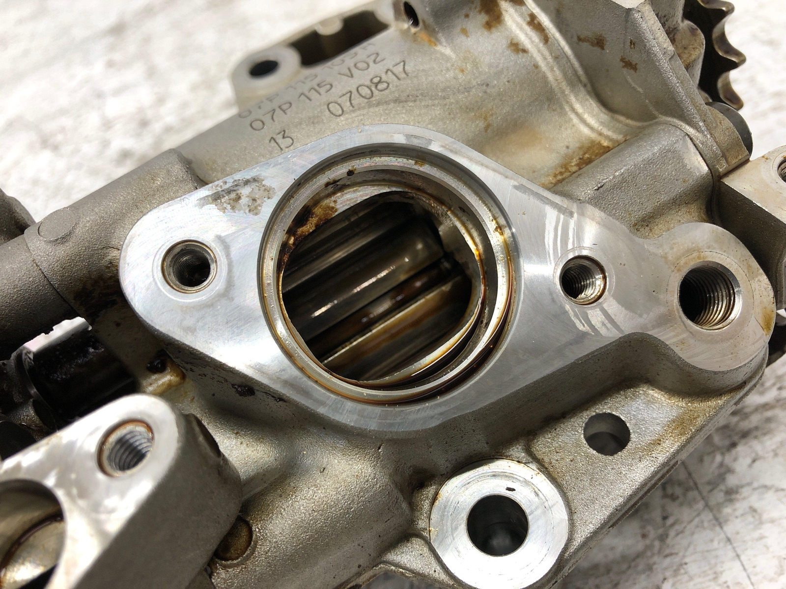 2016-2020 BENTLEY BENTAYGA 6.0L W12 ENGINE OIL PUMP 58K MILES 07P115105H 2019