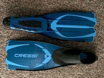 Cressi Pluma Full Foot Scuba Diving and Snorkeling Fins
