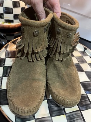 Minnetonka Suede Fringe  Boots 7 Olive Boho Bootie Zipper Moccasin Leather