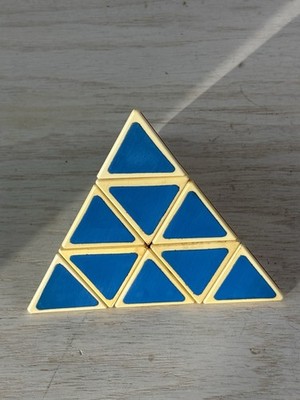 Vintage 1981 TOMY Pyramid Triangle Rubik's Cube Puzzle