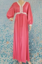 Vtg Lorraine Nylon Coral Zip Front Lace Flowers Accent Tie 70s Gown Or Robe M