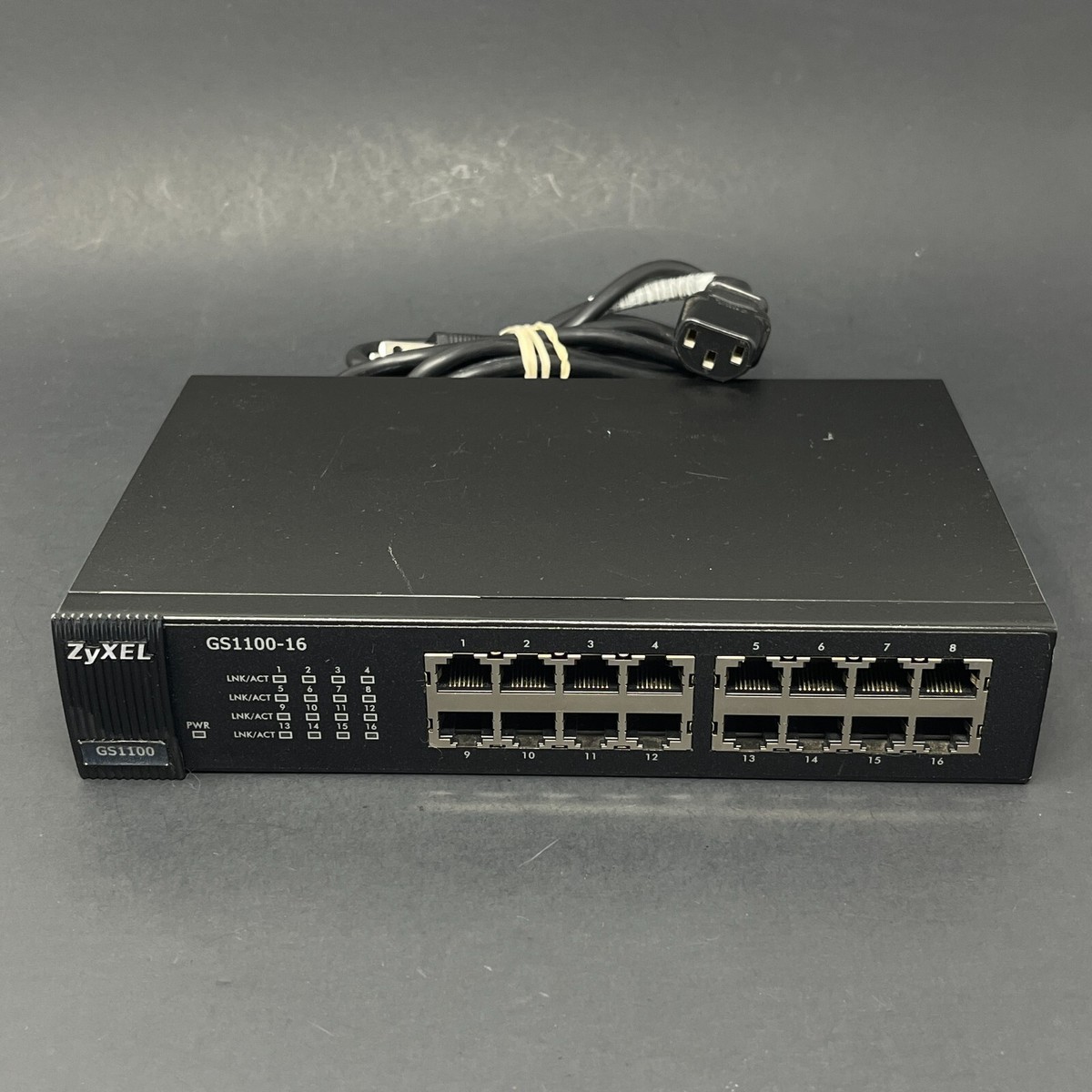 【美品】ZyXEL GS1100-16 Switch Amazon.com: Zyxel 16-Port Gigabit Ethernet Switch | Smart