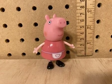 PEPPA PIG FIGURE - MUMMY mommy in PINK w/ Apron  - COMBINE SHIP & SAVE $