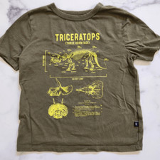 Gap boys 6-7 year army green triceratops dinosaur short sleeve t-shirt