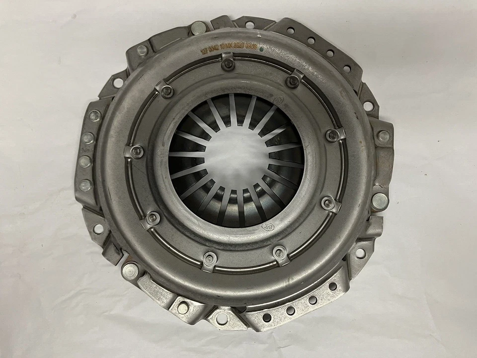 2002-2011 Jeep Liberty Wrangler 3.7L 3.8L Clutch Kit LUK 01-046 - Image 3 of 4