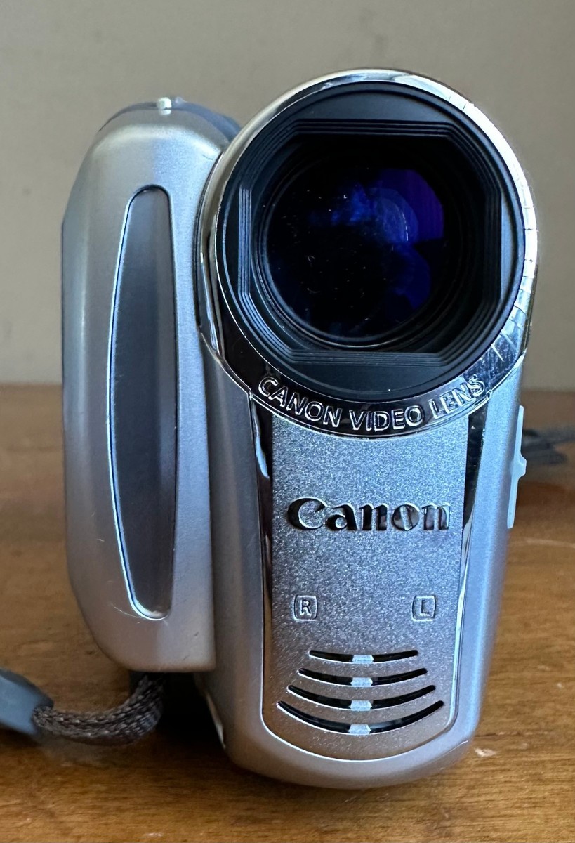 Canon DC210A DVD 35x Optical Zoom 1000x Digital Zoom Video