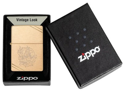 Zippo 47262, Everything's Fine Design, Vintage Brushed Brass