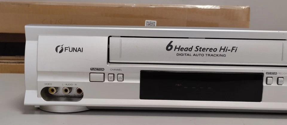 FUNAI VIDEOREGISTRATORE VHS 6 TESTINE HI-FI STEREO CON TELECOMANDO - Immagine 2 di 4
