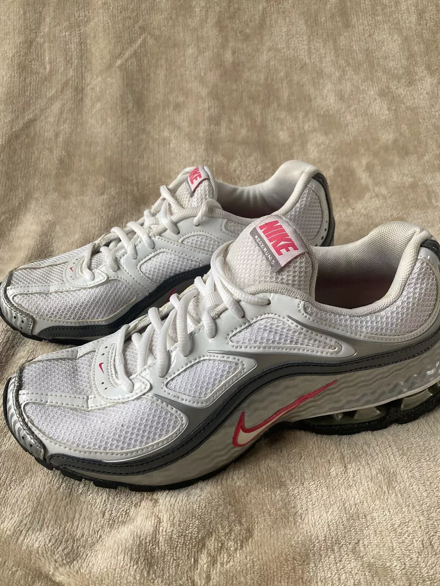 Nike Reax Run 5 Womens Size 8.5 White Gray Pink Running Shoes