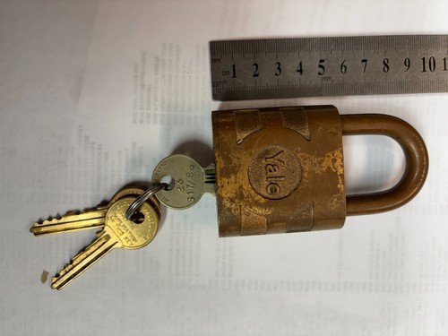 Yale Specialist Bronze Padlock S17/86 - Picture 4 of 7