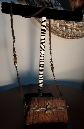VTG Maya Evangelista Designer Resin Clutch/Shoulder Hand Bags (Sold Separately) - Picture 9 of 61