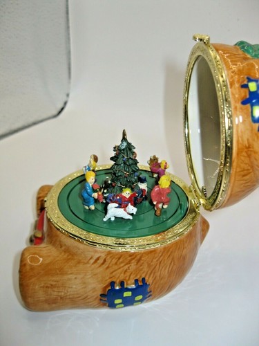 Mr. Christmas Santa Bear Music Trinket Box w/ Tree Children & Dog Jingle Bells - Picture 10 of 10