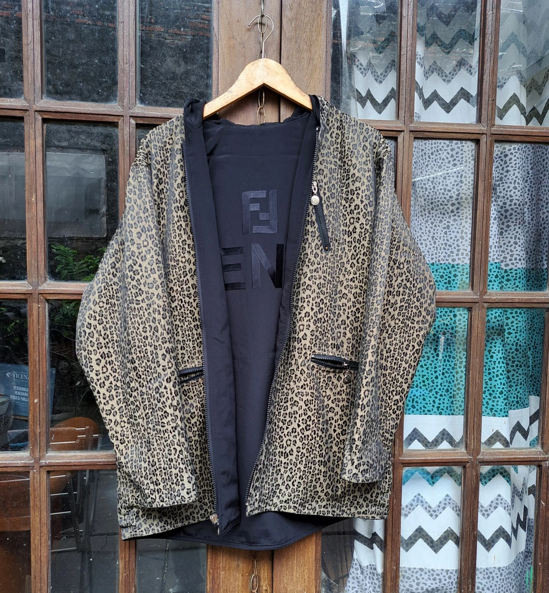 伊製 ヴィンテージ FENDI JEANS ジャケット コート レオパード 豹柄 Fendi Animal Print Coats, Jackets & Vests for Women for sale | eBay