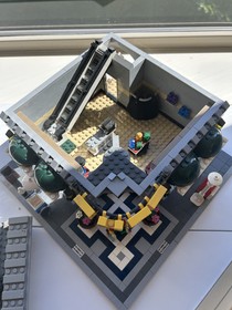 LEGO Creator Expert Grand Emporium (10211) Complete Modular + Manuals No Figures