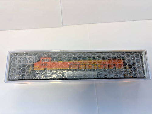 KATO 176-7114 Spur N AC4400CW BNSF LOK #5656, neu im Karton | Zustand: New