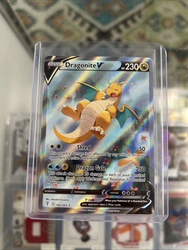 Dragonite V 192/203 Full Art Evolving Skies Nm