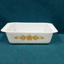 VTG Pyrex USA Butterfly Gold 8.5"x4.5"x2.5" Loaf Pan Gold On White
