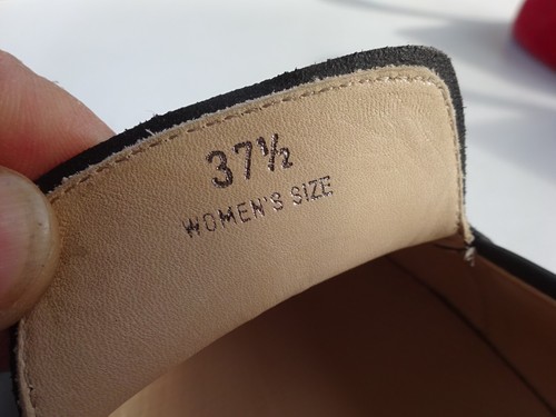 Zapatos de mujer TOD`S TODS PREMIUM mocasín remaches de cuero negros Italy talla 37,5 nuevos - Imagen 12 de 18