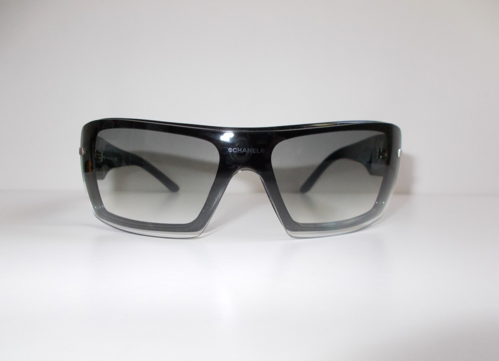 Vintage CHANEL 5092 Sunglasses c.501/8G Retro Style-image